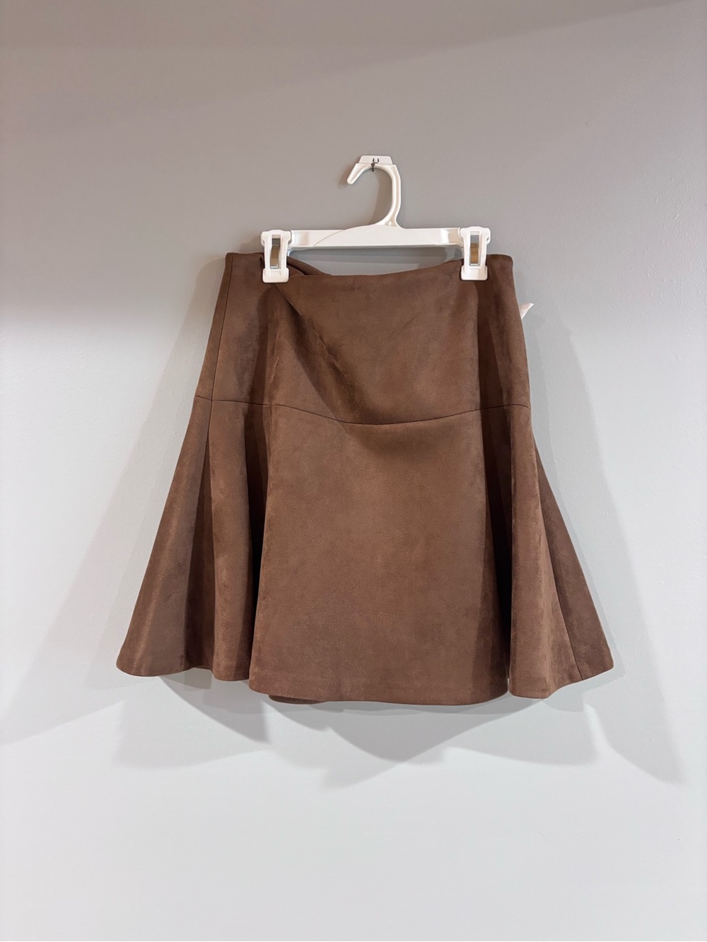 Tommy Hilfiger Suede Mini Skirt size 2 zipper flare